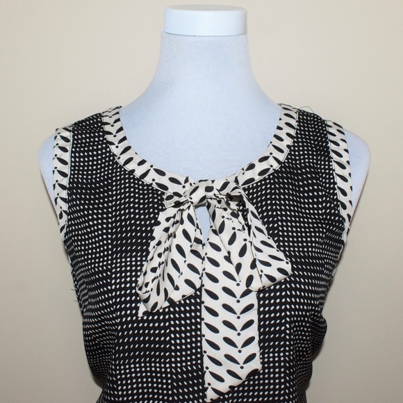 New Directions Petite Sleeveless Neck-tie Dot Top - Picture 2 of 6